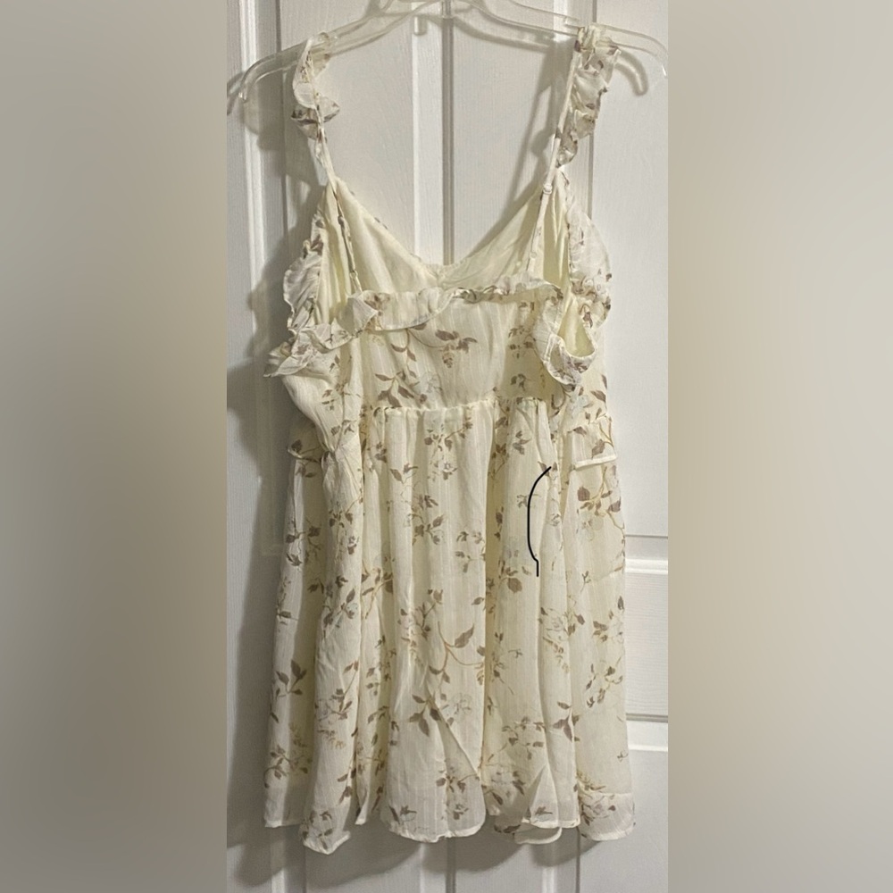 NWT.. WOMENS AND NOW THIS FLORAL RUFFLE DRESS - Picture 10 of 14